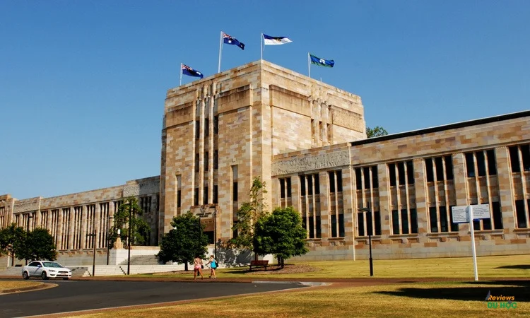 Đại học Queensland (UQ)